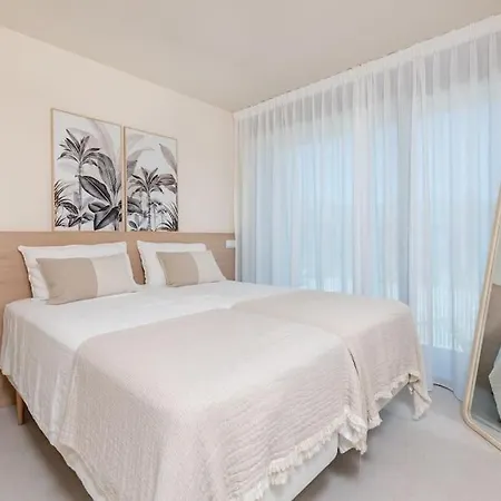 Panoramic Sea Views And Luxury At Velaya Rdr391